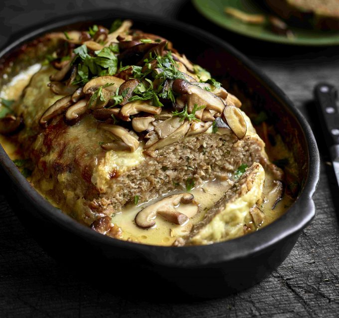 Gehaktbrood met Herve en paddenstoelen